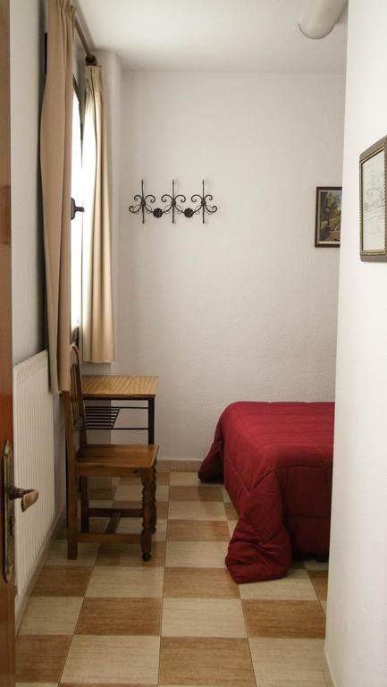 Pension Ciudad Navarro Ramos Granada Værelse billede