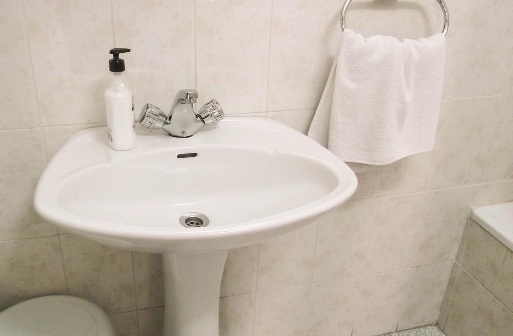 Pension Ciudad Navarro Ramos Granada Værelse billede
